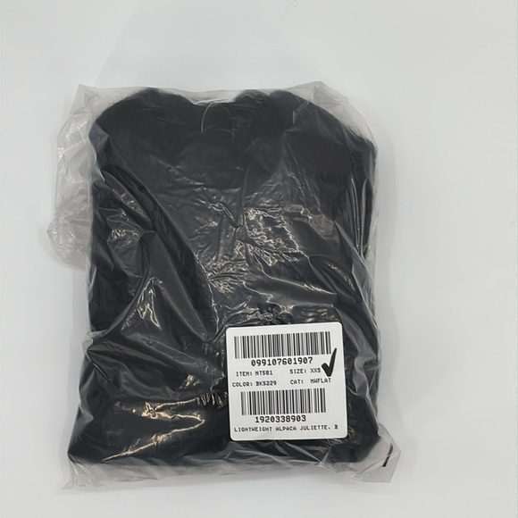 Alpaca-Blend Mockneck Puff Sleeve Sweater in True‎ Black size XXS NWT NT581 - Picture 12 of 13